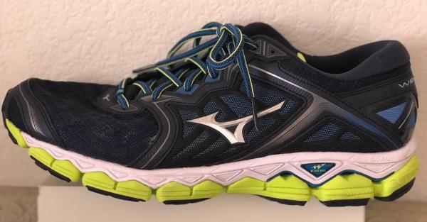 men's wave sky 2 running shoe