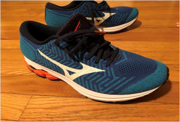 waveknit r2 running shoes