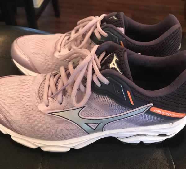 mizuno wave runner 15 marrone