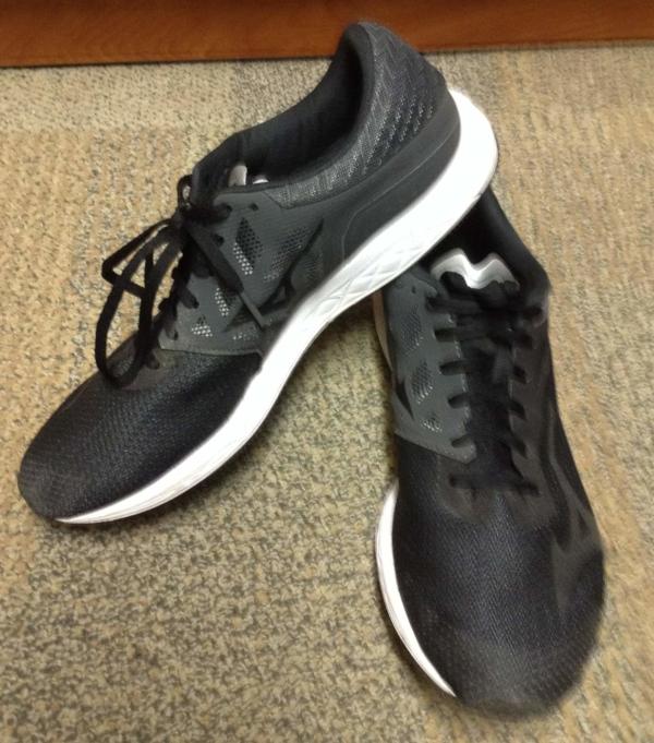 mizuno wave x10 2013