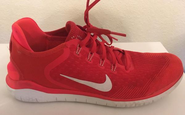 red nike mens running shoes