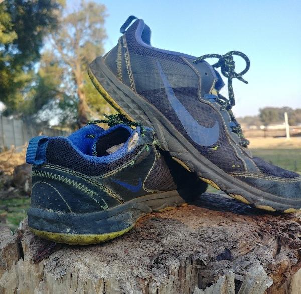 nike wild trail sneakers