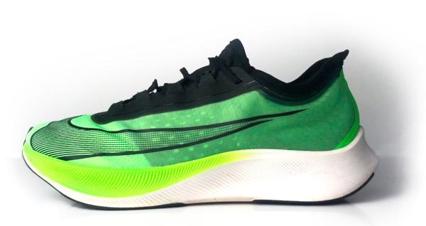 Nike Zoom Fly 3 Review: 5 pros 2 cons (2022) | RunRepeat واجهة ايفون