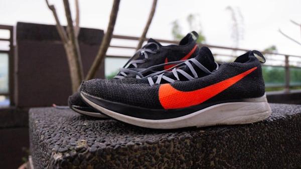 nike zoom fly flyknit for training