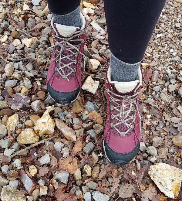 oboz sapphire hiking boots women's