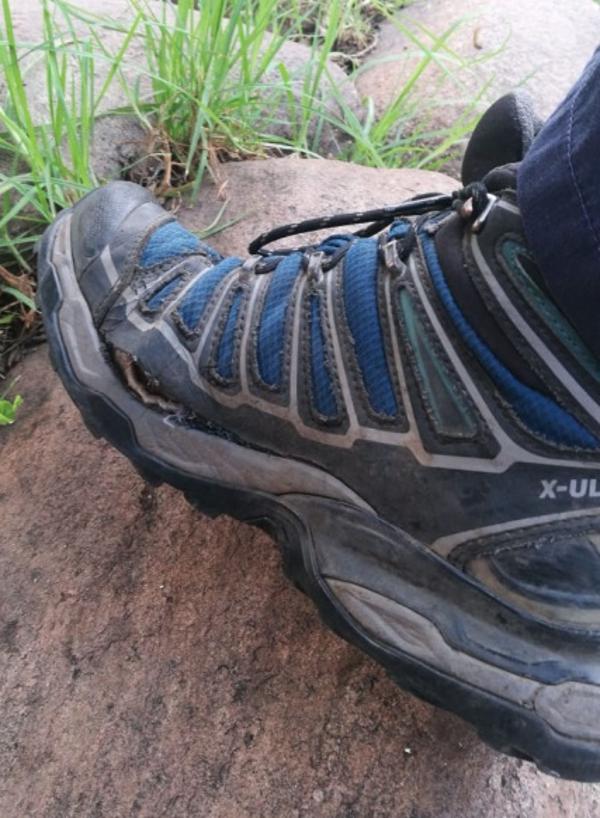 Salomon X Ultra 3 Wide Mid GTX Men's Hiking Boots 