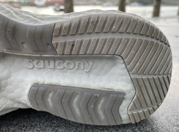 saucony triumph 17 underpronation