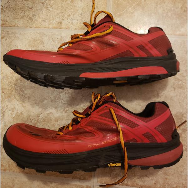 topo athletic mountain racer