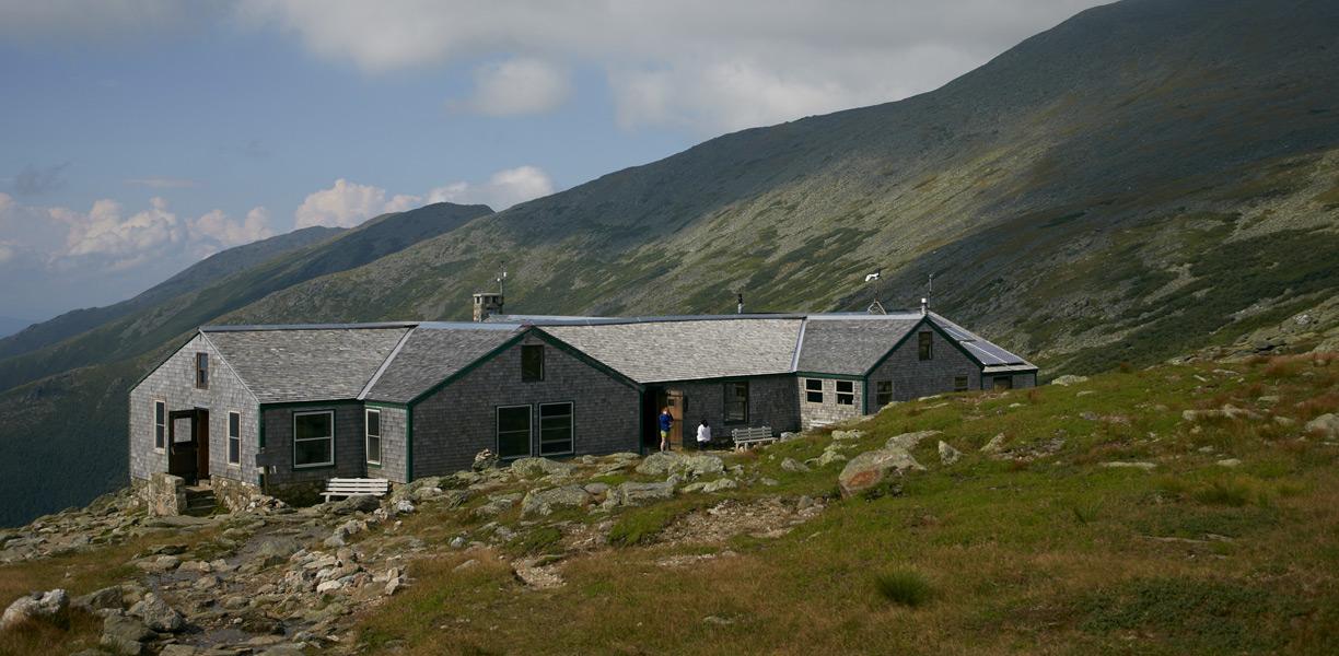huts-lakes-of-clouds huts-lakes-of-clouds