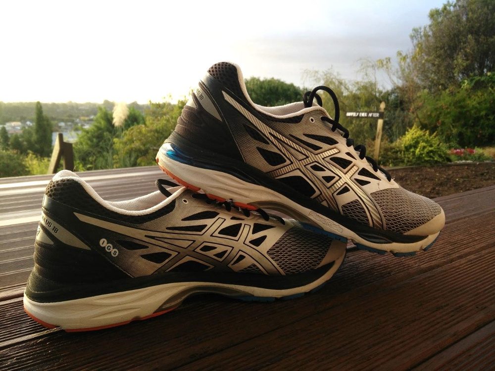 asics men's cumulus 18