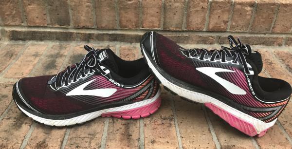 brooks shoes ghost 10